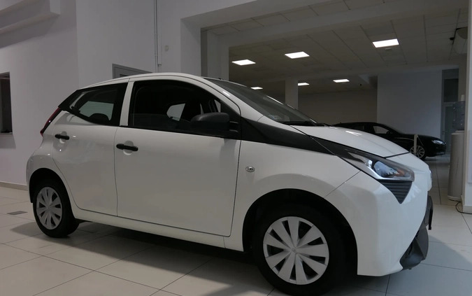 Toyota Aygo cena 37900 przebieg: 113200, rok produkcji 2019 z Alwernia małe 254